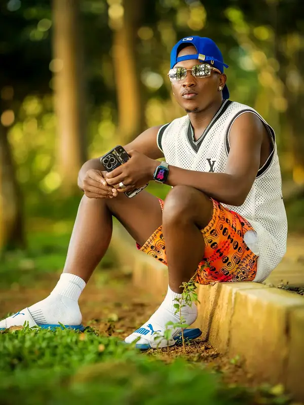 photo by web.facebook.com