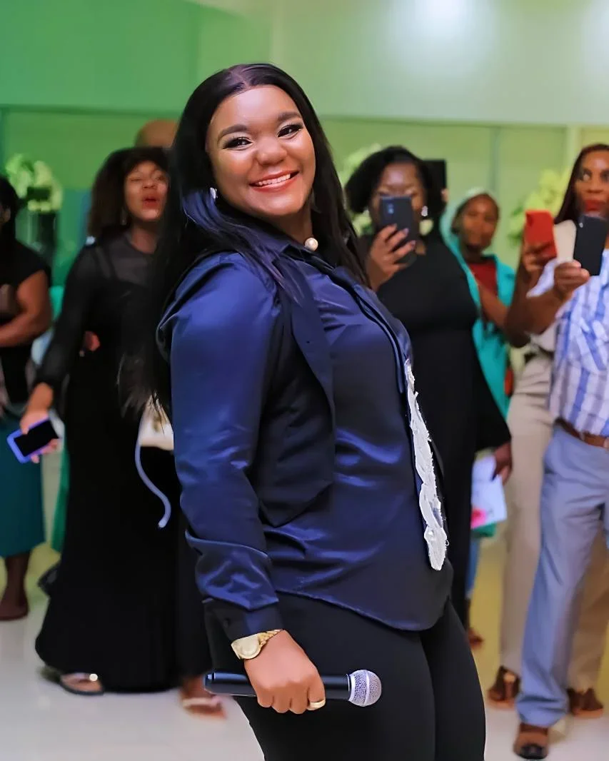 Marllen Preta Negra image 5