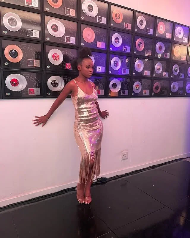 Lioness Ratang image 5