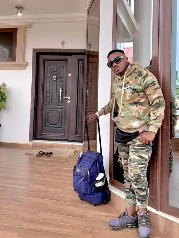 photo by web.facebook.com