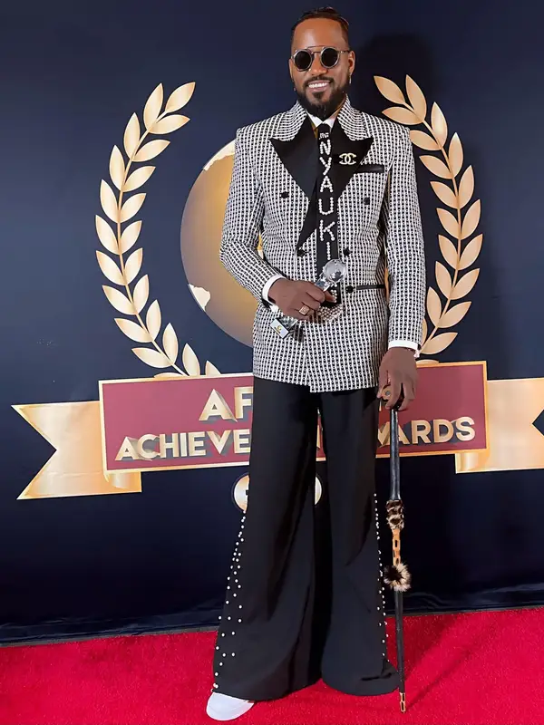 photo by web.facebook.com