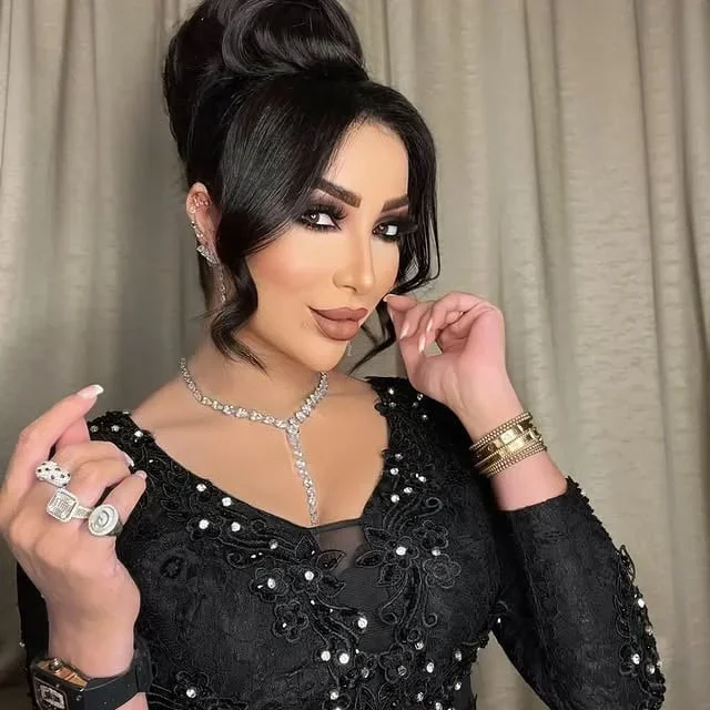 Dounia Batma image 5