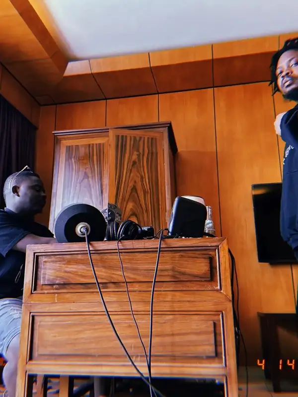 photo by threads.net