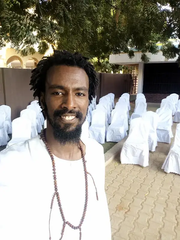 photo by web.facebook.com