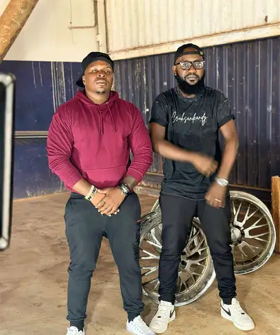 photo by web.facebook.com