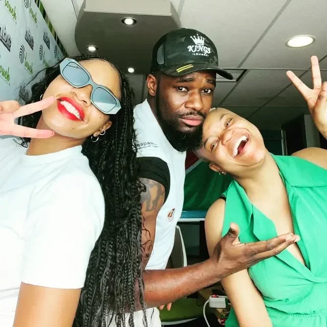 African Cobra image 6