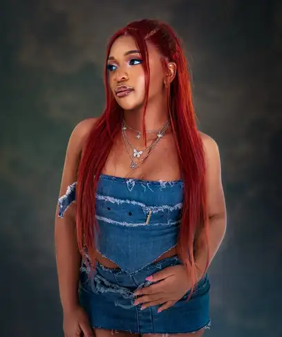 photo by web.facebook.com