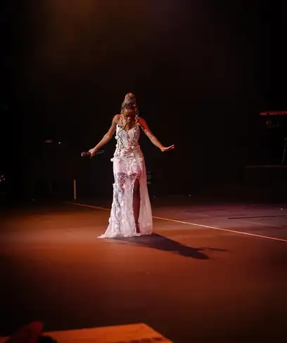 photo by web.facebook.com