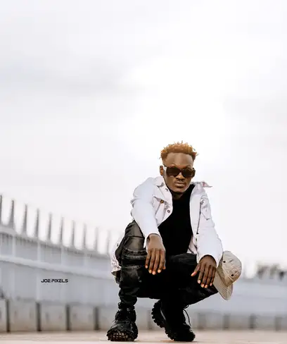 photo by web.facebook.com