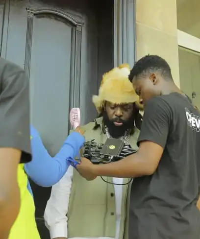 photo by web.facebook.com