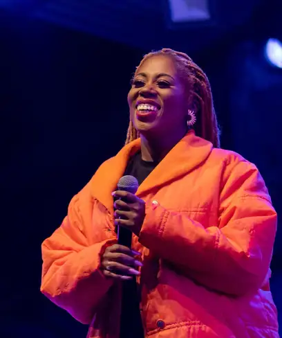 photo by web.facebook.com