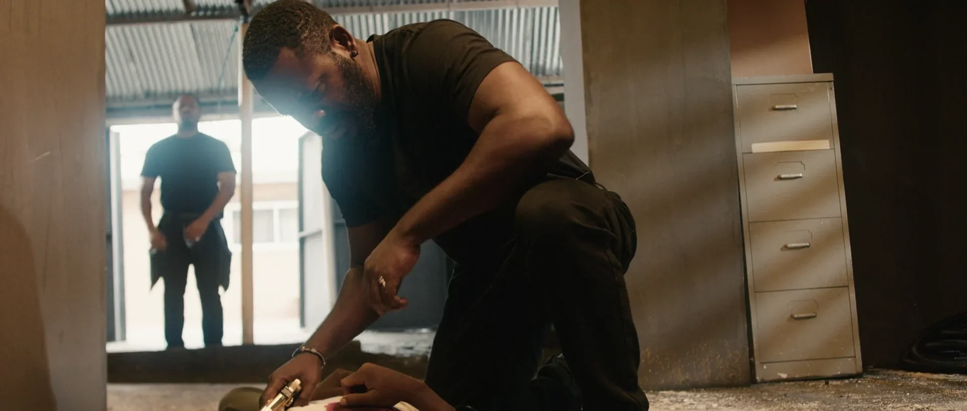 3 Working Days image 19