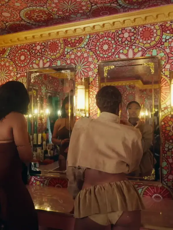 photo by youtube.com