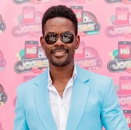 Benvindo Magalhães gets emotional when paying tribute to his older sister