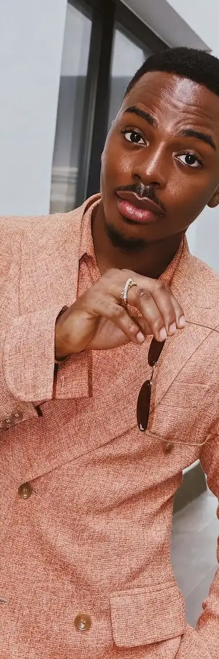 "The best have left": Enioluwa’s comment on doctor's 'japa' stirs reactions