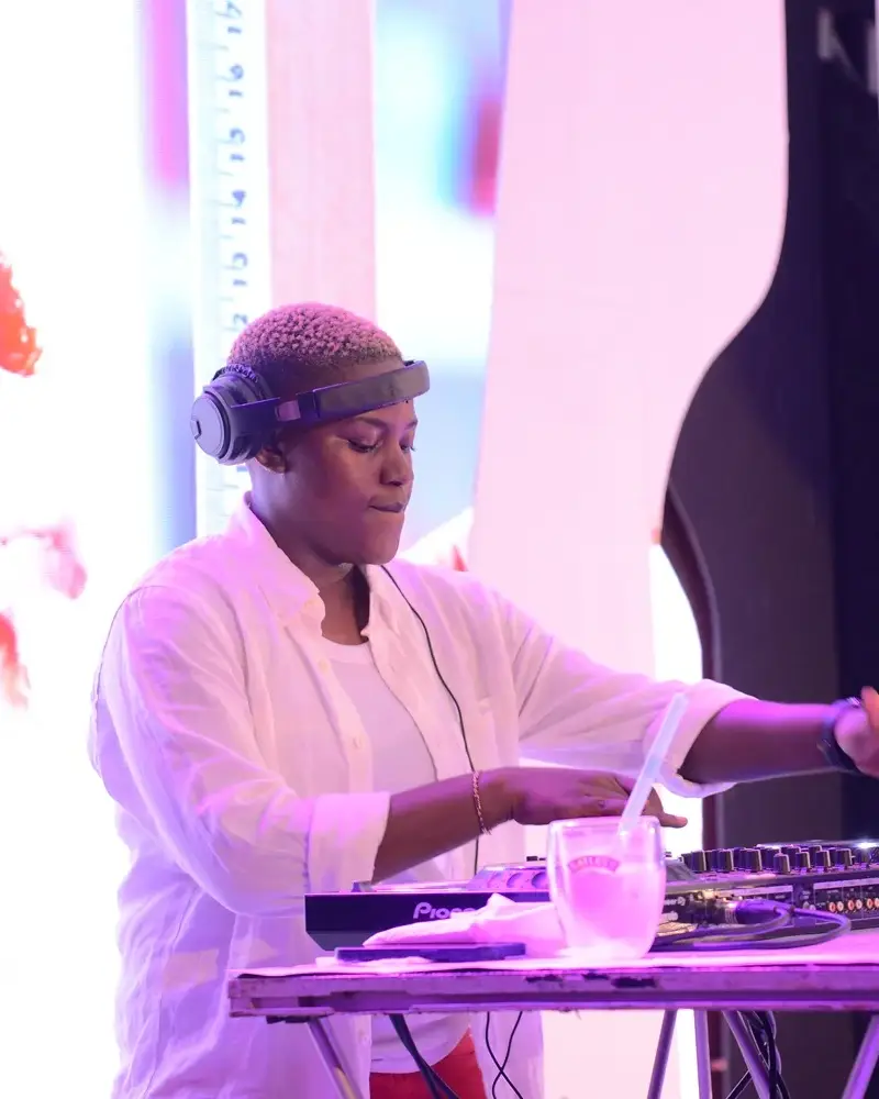 DJ Scata delivers a 5-star performance at Baileys Strawberries launch